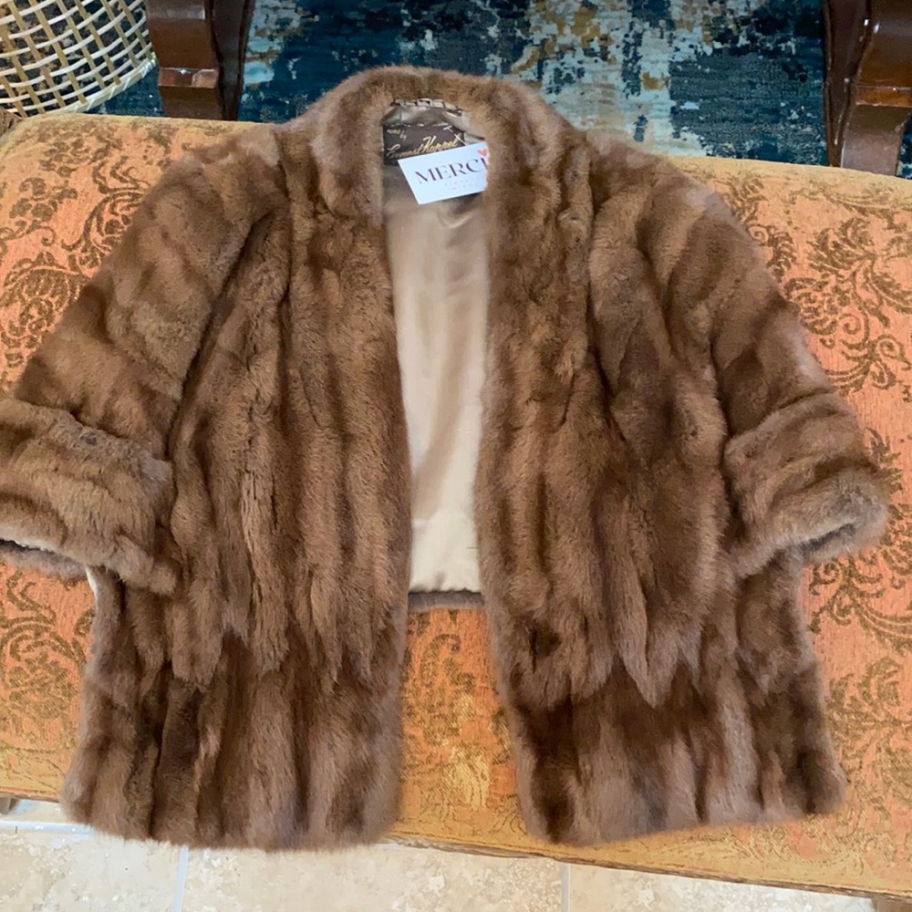 Brown Fur cape shawl coat 3/4 sleeves